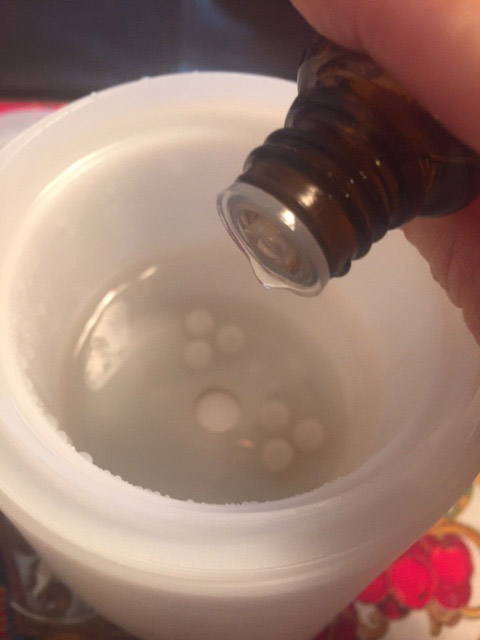 Diffuser adding essential oils